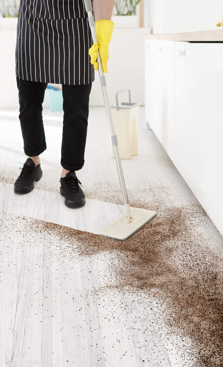 Nettoyage professionnel d’un plancher après construction